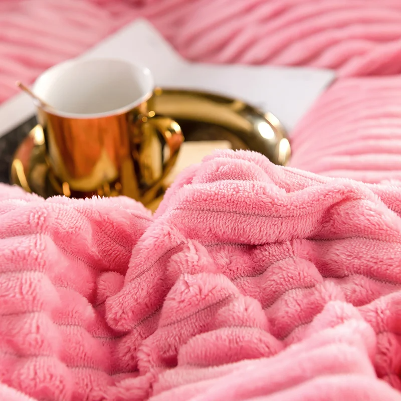 Lisslune | FluffyHaven Soft Plush Blanket – Ultimate Comfort & Warmth