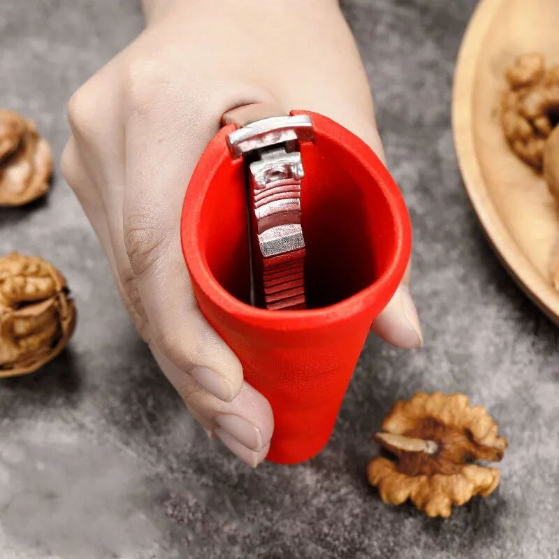 Lisslune | Zinc Quick Nutcracker Tool