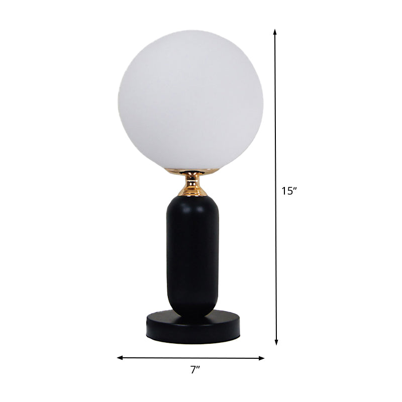 Lisslune | Vireon – Slim black reading lamp