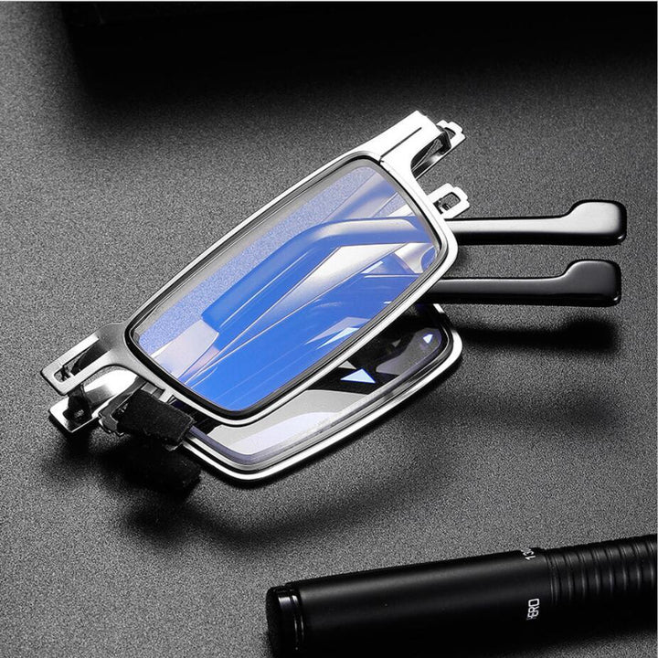 Lisslune | Ultra Light Titanium Material Screwless Foldable Reading Glasses