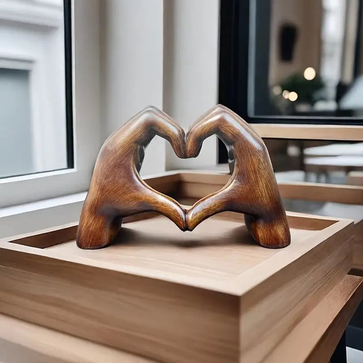 Lisslune | Lovenest Elegant Resin Sculpture - Symbol of Love and Devotion
