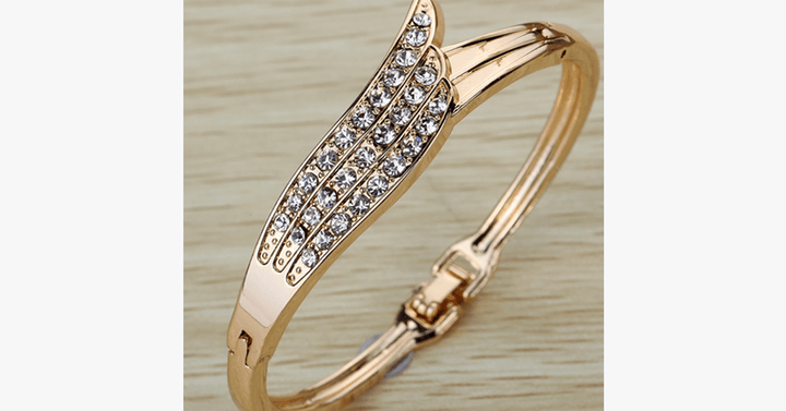 Lisslune | Angel Wing Bracelet - Perfect for special occasions