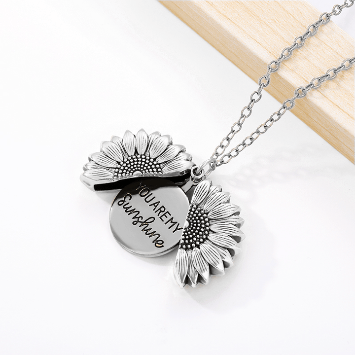 Lisslune | "You Are My Sunshine" Sunflower Necklace(Double-sided engraving)