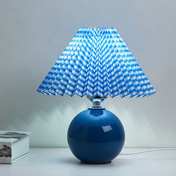 Lisslune | Nordic minimalist 1-light table lamp made of ceramic with pleats
