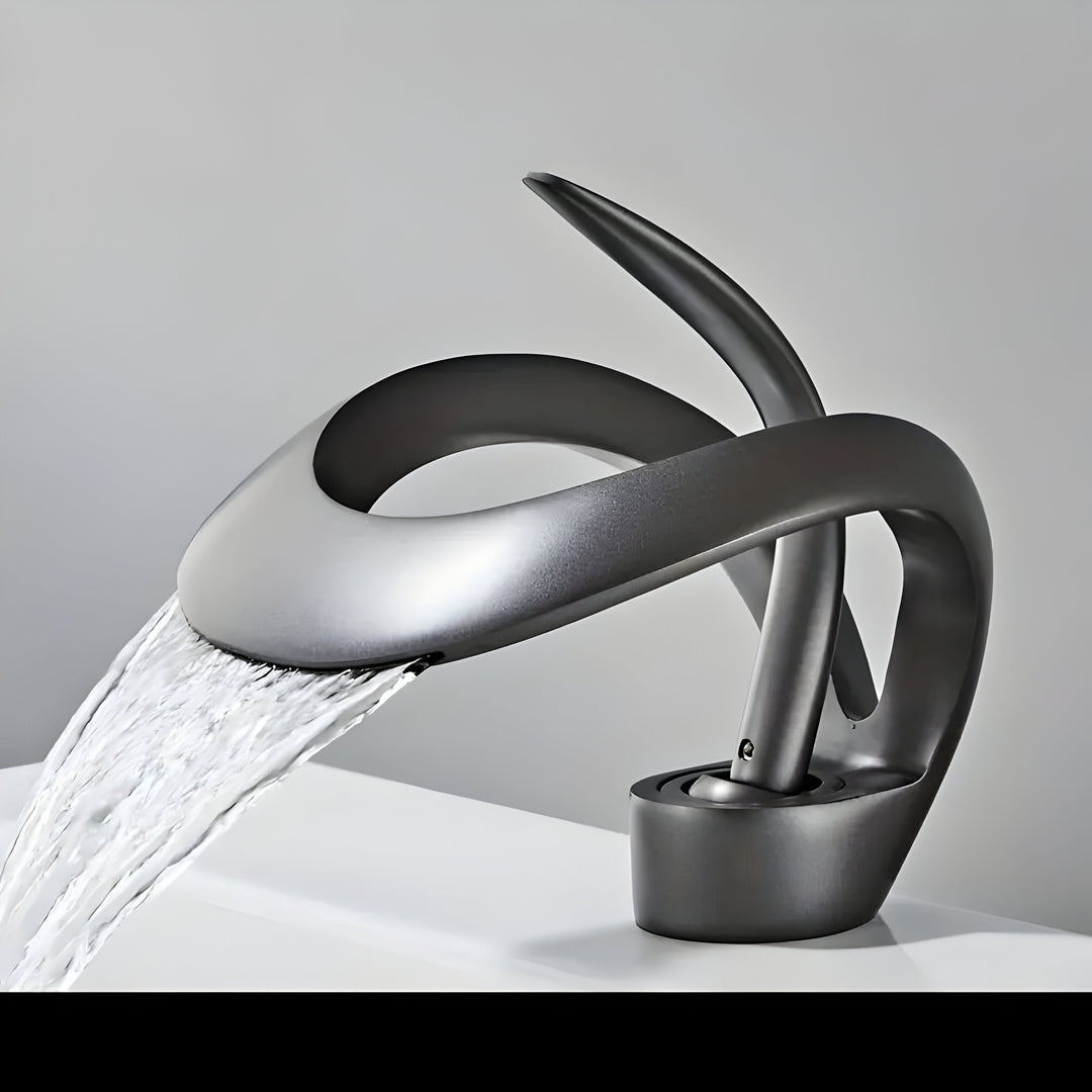 Lisslune | AquaGleam – Minimalist Bathroom Basin Tap