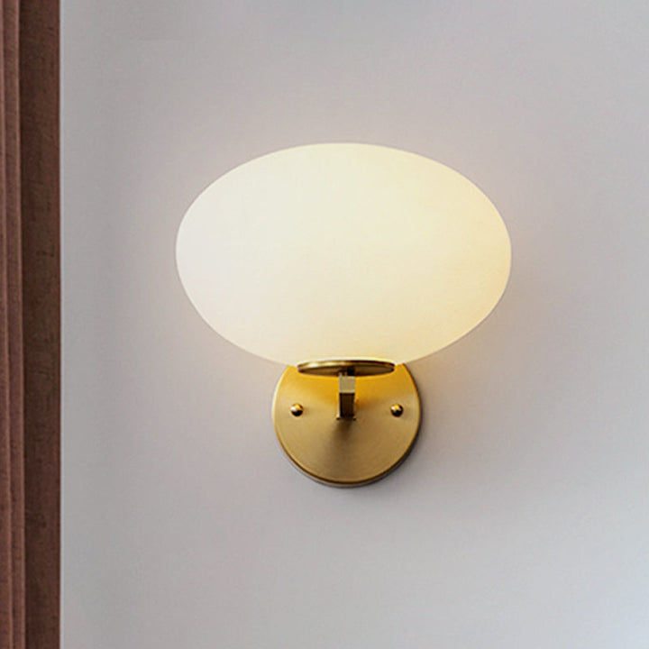 Skørter | Milk Glass Oval Wall Lamp Modern 1 Light Bedside Wall Sconce Light in Brass