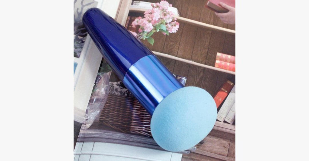Lisslune | Sponge Foundation Round Makeup Brush - Perfect for Naturally Looking Makeup