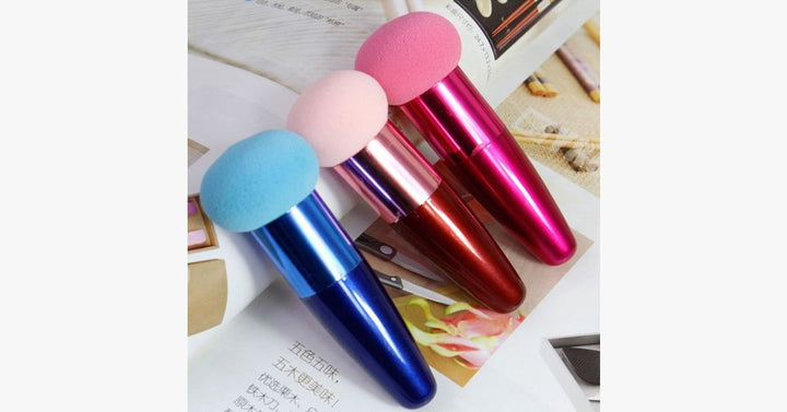 Lisslune | Sponge Foundation Round Makeup Brush - Perfect for Naturally Looking Makeup