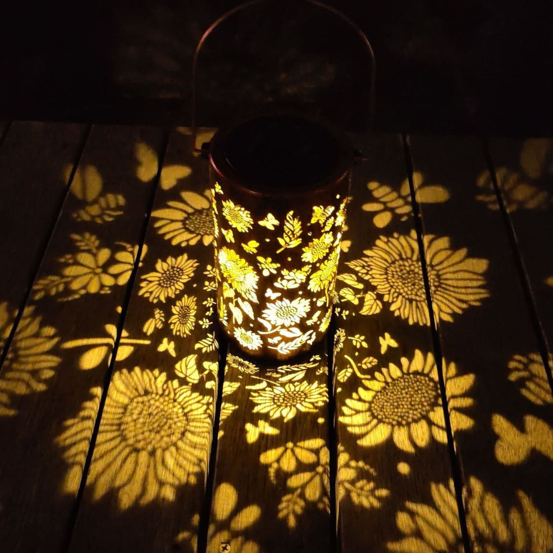 Lisslune | Solar-Powered Lantern Light