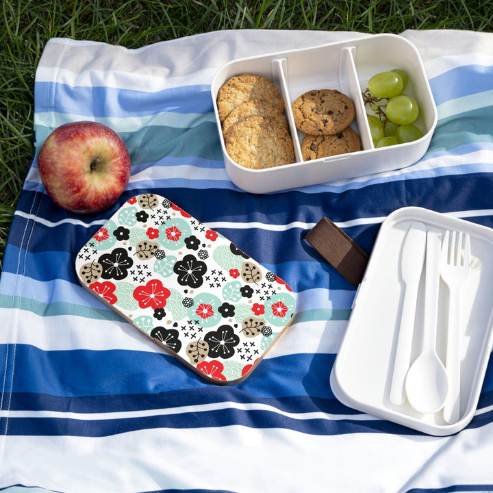 Lisslune | Personalized eco-friendly wooden lid Bento box for healthy eating on the go
