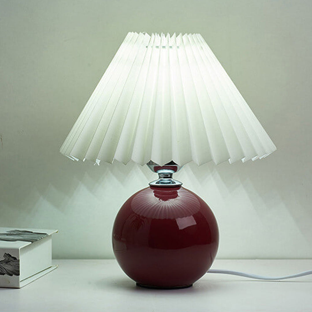 Lisslune | Nordic minimalist 1-light table lamp made of ceramic with pleats