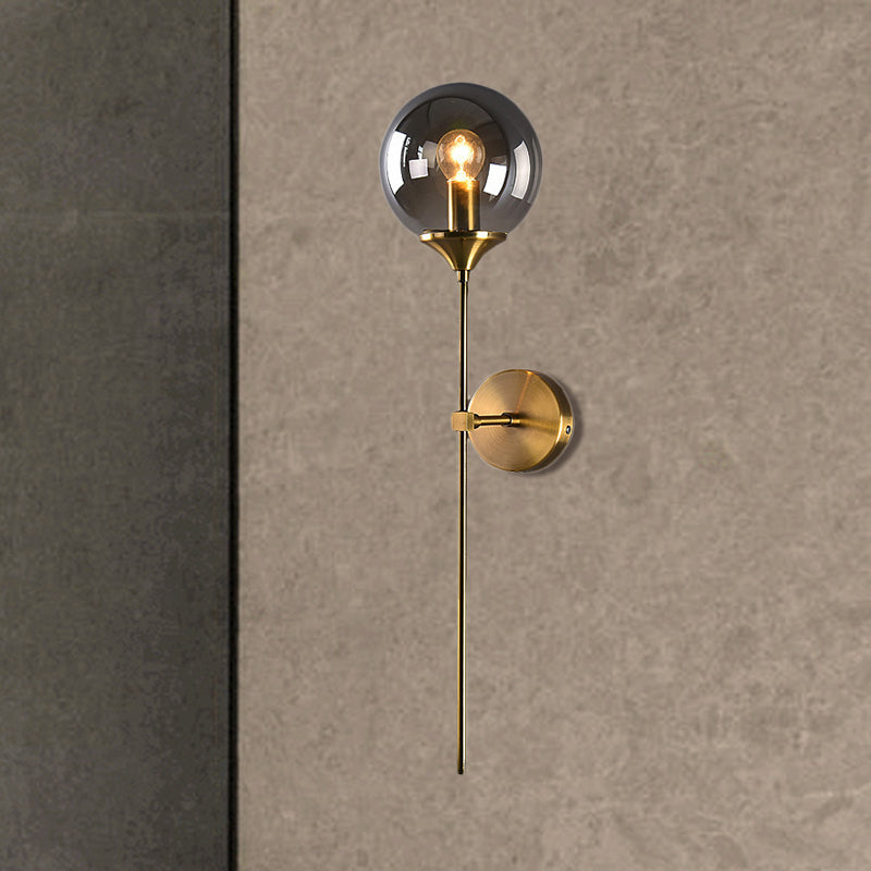 Skørter | Modern Globe Shade Wall Light Single Lamp Clear/Grey/Amber Glass Wall Light in Brass for Bedroom