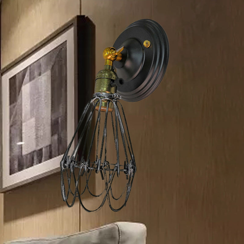 Skørter | Cast iron wire protection wall lighting farmhouse style 1 bulb restaurant swivel sconce lamp in black/bronze