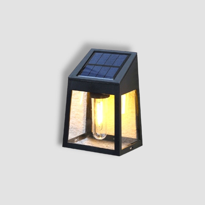 Lisslune | GuardLume – Durable LED Solar Outdoor Light