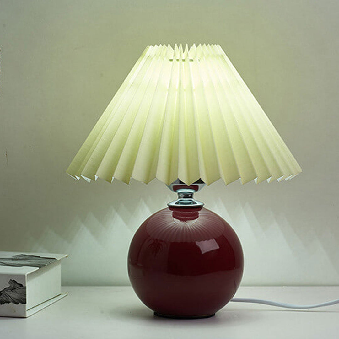 Lisslune | Nordic minimalist 1-light table lamp made of ceramic with pleats