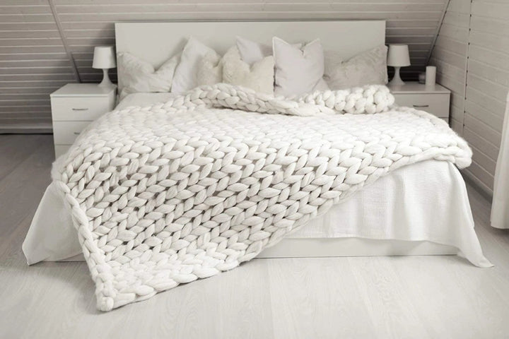 Lisslune | Chunky Knit Blanket