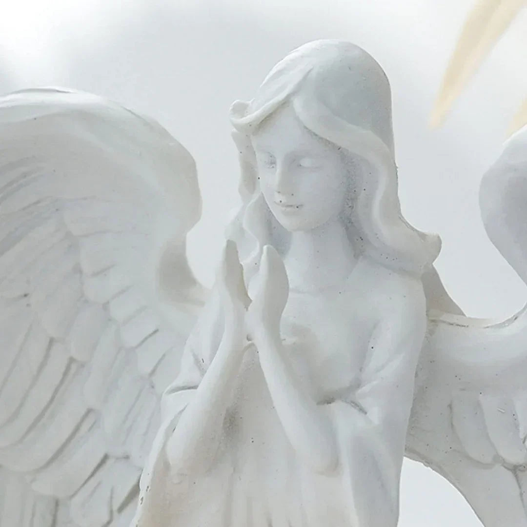 Lisslune | AngelAura elegant angel sculpture with candle holder – atmospheric decoration