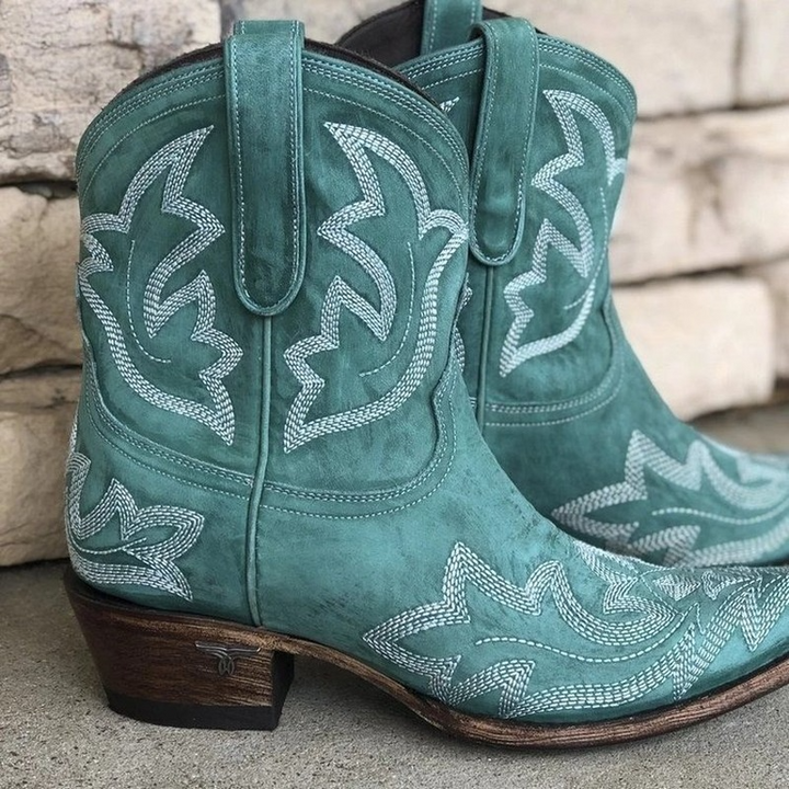 Lisslune | Embroidered Cowboy Boots made of Leather