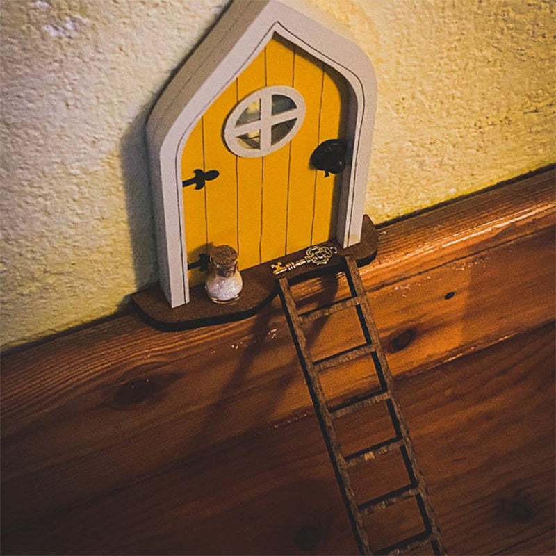 Lisslune | Fairy Tale Scene - Mini Elf Door