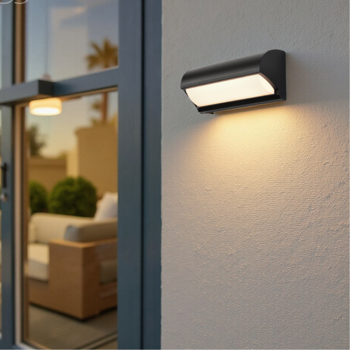 Lisslune | Modern Black Outdoor LED Wall Light – Weatherproof Warm Lighting for Garden, Patio & Entryways