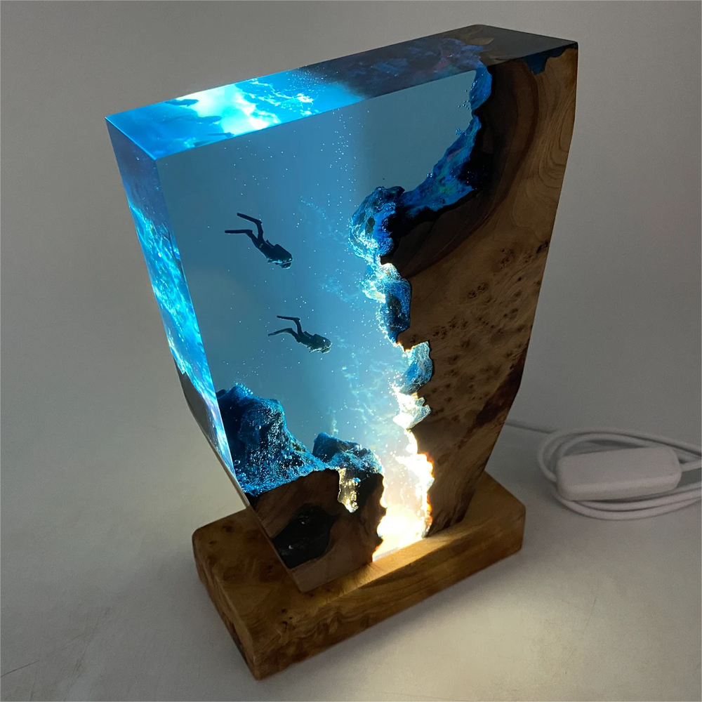 Lisslune | Abyss Aurora: Dive into illuminated depths