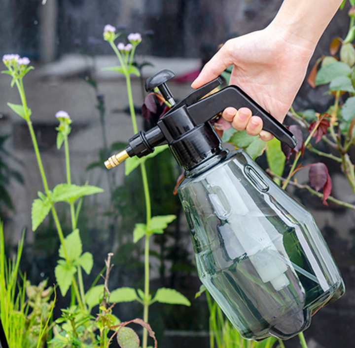 Lisslune | Pressure Pump Spray Bottle – Manual Spray Bottle for Garden and Plant Care