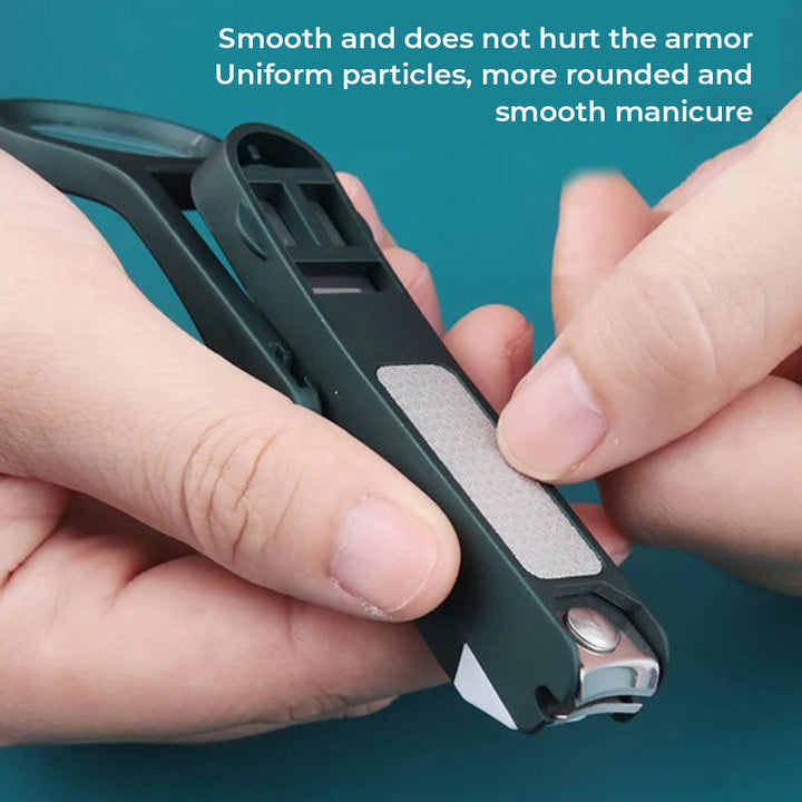 Lisslune | Portable nail cutter with magnifying glass