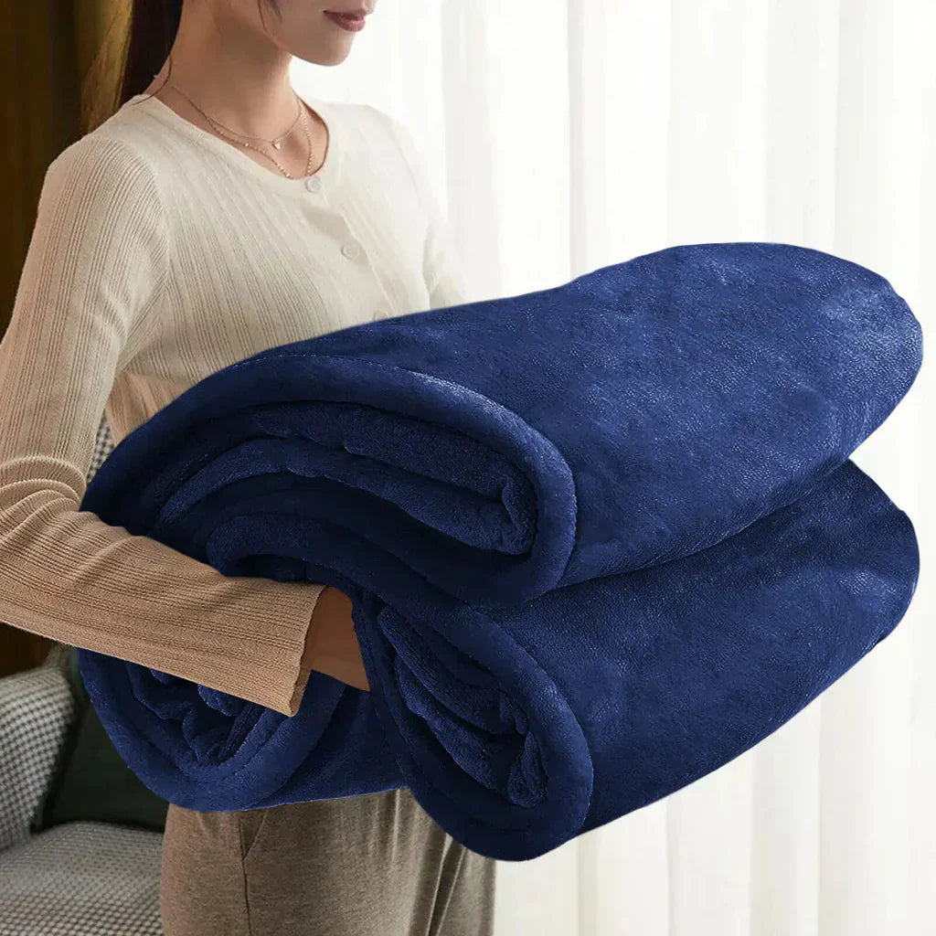 Lisslune | Maxime | Cozy Fleece Blanket for All Seasons - Extra Soft and Warm