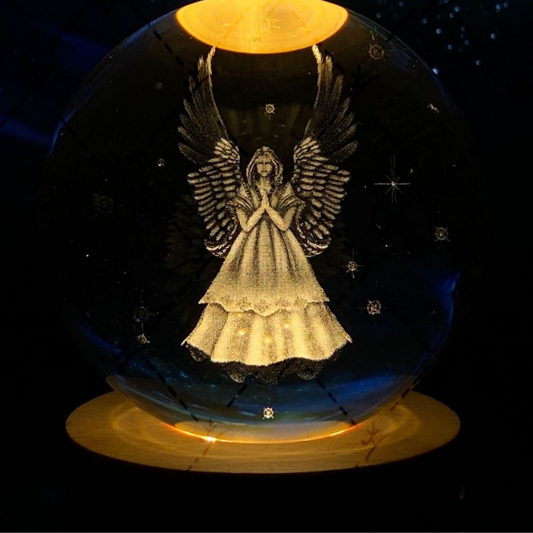 Lisslune | Glowing Moon Crystal Ball