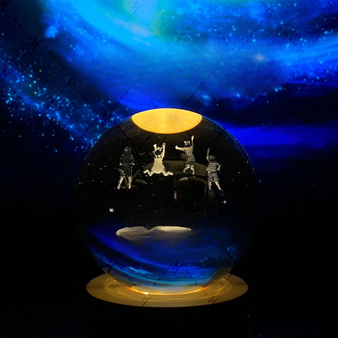 Lisslune | Glowing Moon Crystal Ball