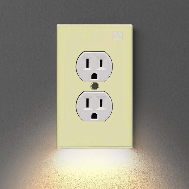 Lisslune | Outlet wall plate with LED night lights