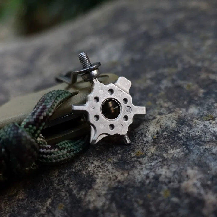 Lisslune | Cool 4-in-1 Pry Tool & 6-in-1 Screwdriver Titanium Bead Chain