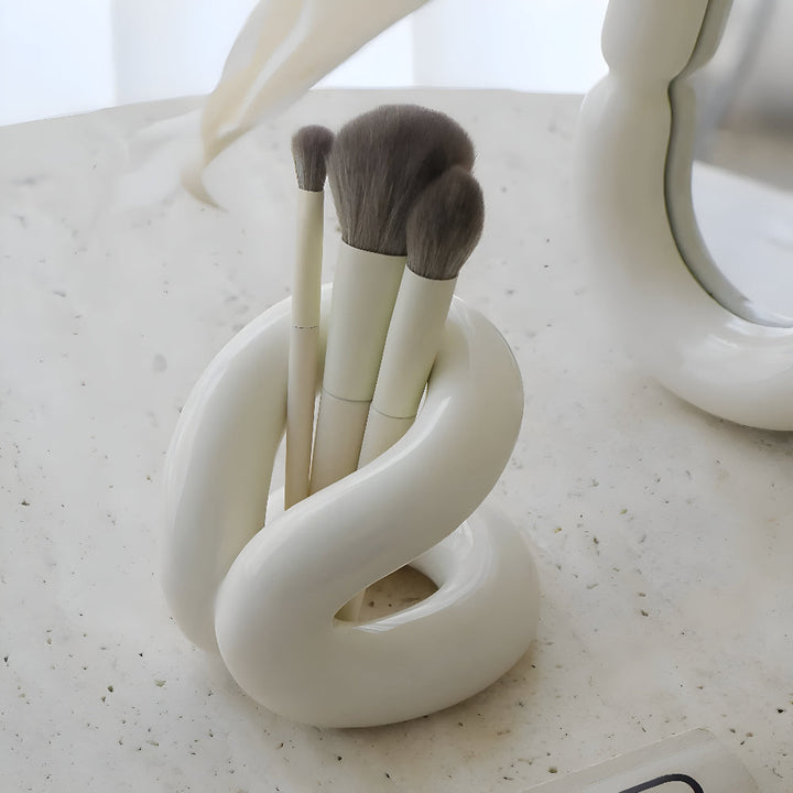Lisslune | Nordic Knot Ceramic Holder