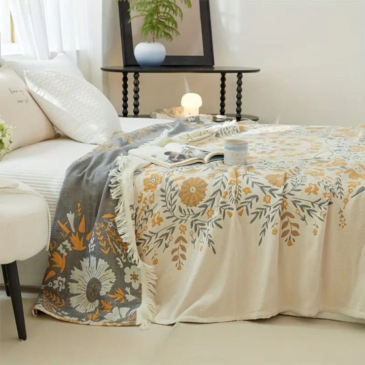 Lisslune | Versailles-Inspired Reversible Floral Blanket