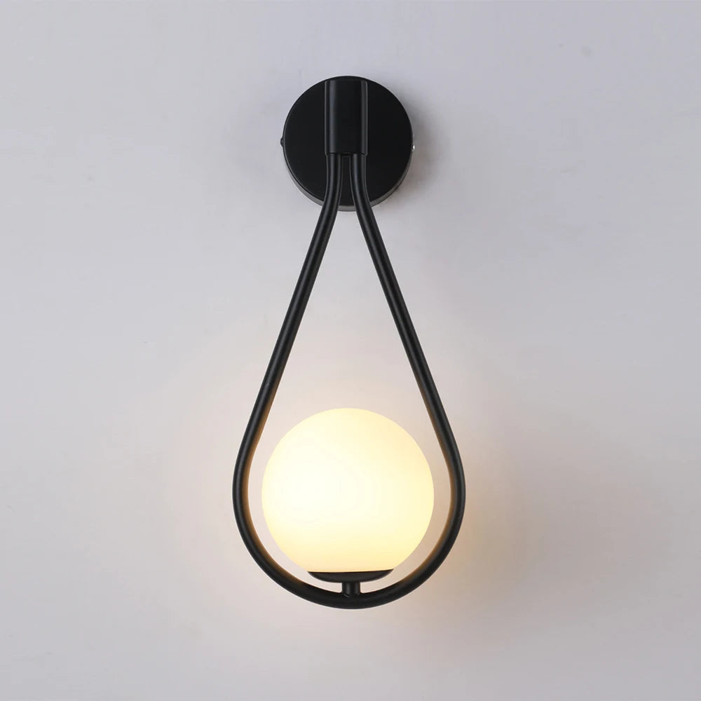 Lisslune | Light - Wall lamp from the middle of the century