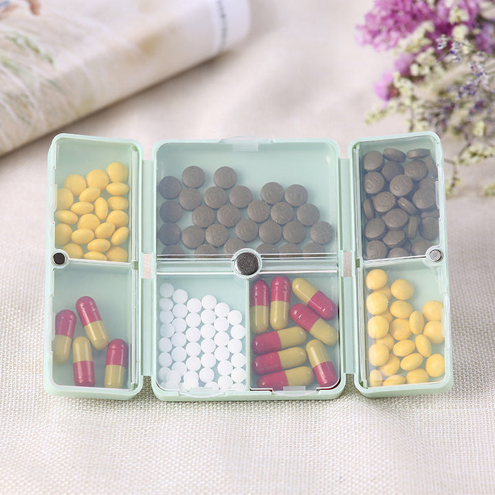 Lisslune | 7 Compartments Portable Pill Case