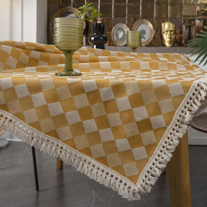 Lisslune | Heritage Checkered Tablecloth