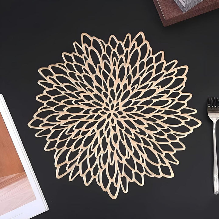 Lisslune | Chrysanthemum Charm Placemat