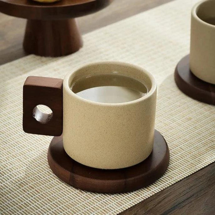 Lisslune | Modernist Ceramic Wooden Pallet Mug