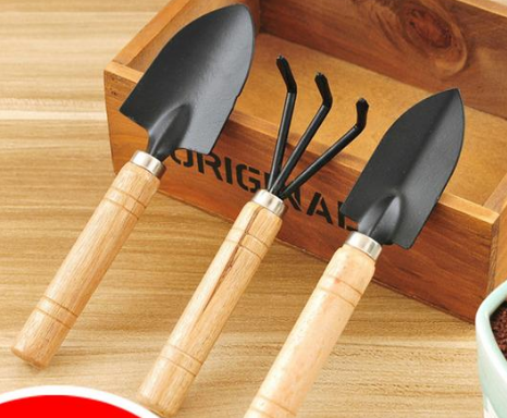 Lisslune | 3-piece garden tool set with wooden handles – Handy shovel, rake, and hoe for garden maintenance