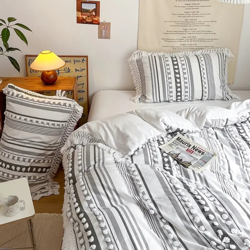 Lisslune | Soft Stripe and Tassel Duvet Set | 3pcs