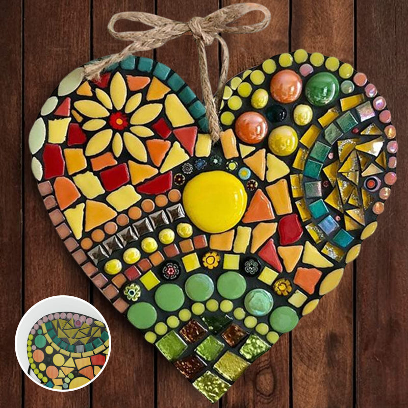 Lisslune | Large Garden Mosaic Heart Decoration