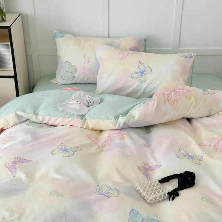 Lisslune | Soft Floral Comforter Cover for Elegant Bedroom Decor