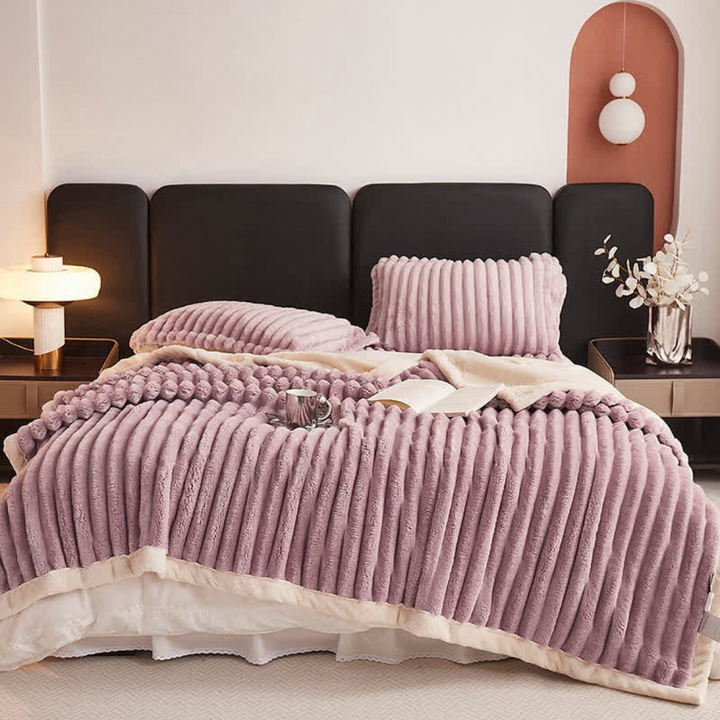 Lisslune | Snuggly Synthetic Fur Fleece Blanket