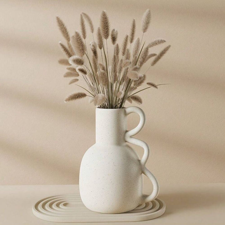 Lisslune | Sculptura Ceramic Vase – Elegant sculptural design for timeless interiors