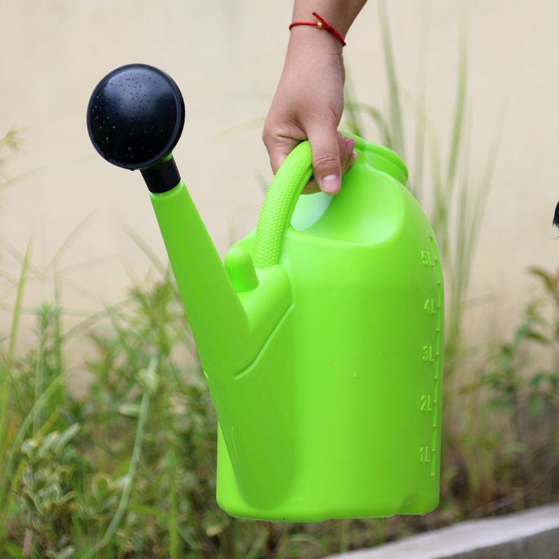 Lisslune | Watering can with large capacity and long spout for precise watering and plant care