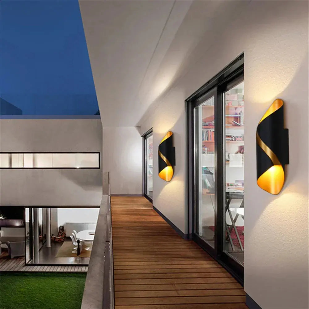 Lisslune | VividAura – Sleek LED Wall Light for Stylish Outdoor Spaces