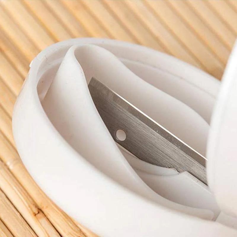 Lisslune | 2 in 1 Pill Organizer and Crusher