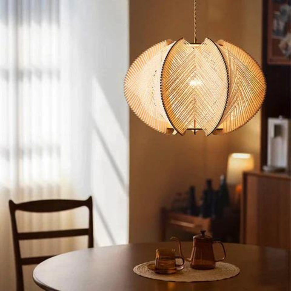 Lisslune | LuxeGlow – Elegant lamp for timeless interior