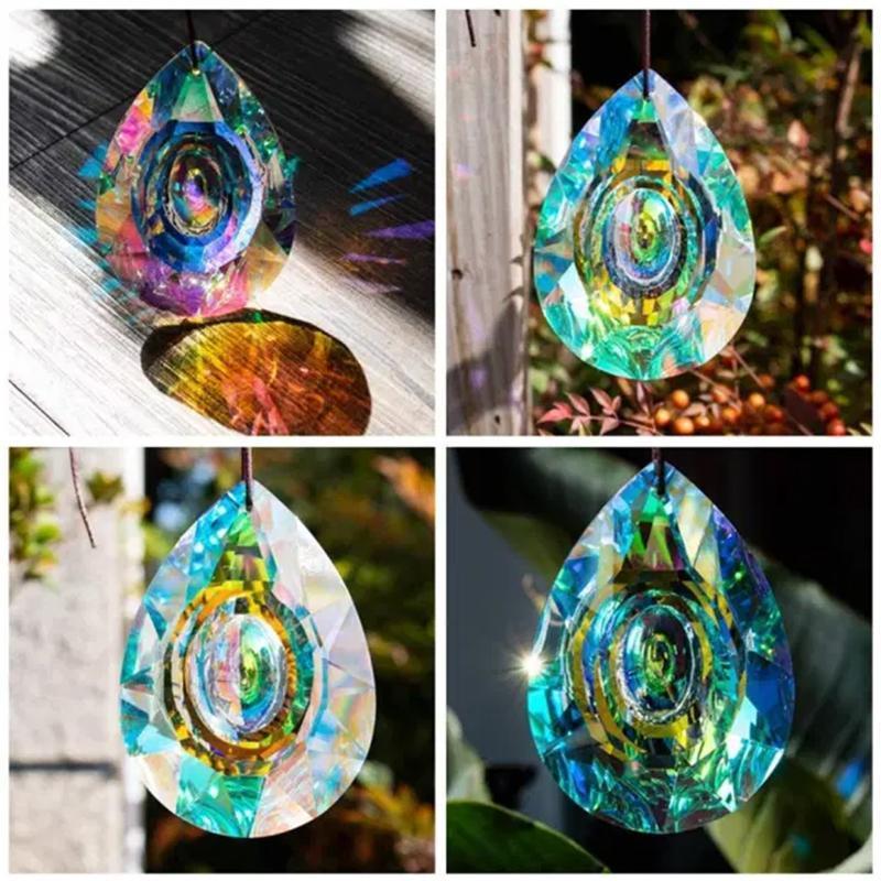 Lisslune | Teardrop Crystal Pendant